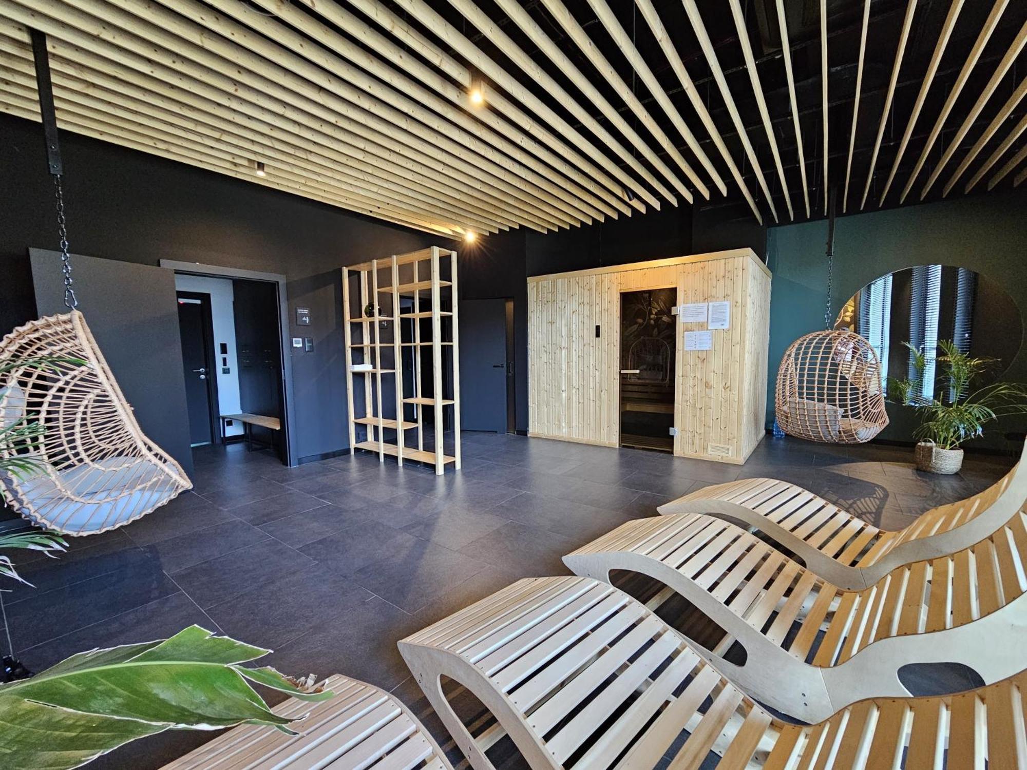 Urban Apartments Luxury Skyline Sokolska Towers 30A, 2 Free Garages, Gym & Sauna, Self Check-In Katowice Eksteriør bilde